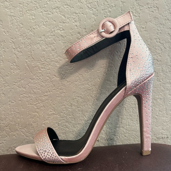 NEW Qupid Jeweled Ankle Strap Heels - Picture 3 of 15